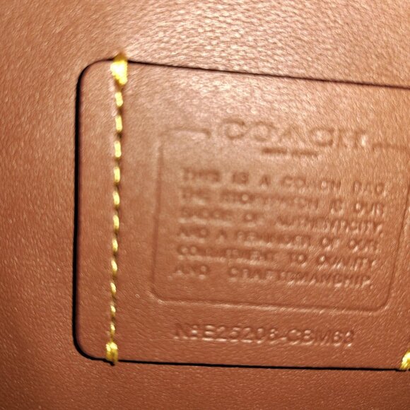 Coach Hadley Mini Tan Leather Crossbody Bag New Without Tags - Picture 8 of 8